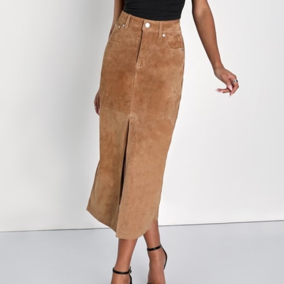 Blank NYC Dresses & Skirts - Blank nyc tan suede leather high-rise midi skirt. Size 30 new with tag